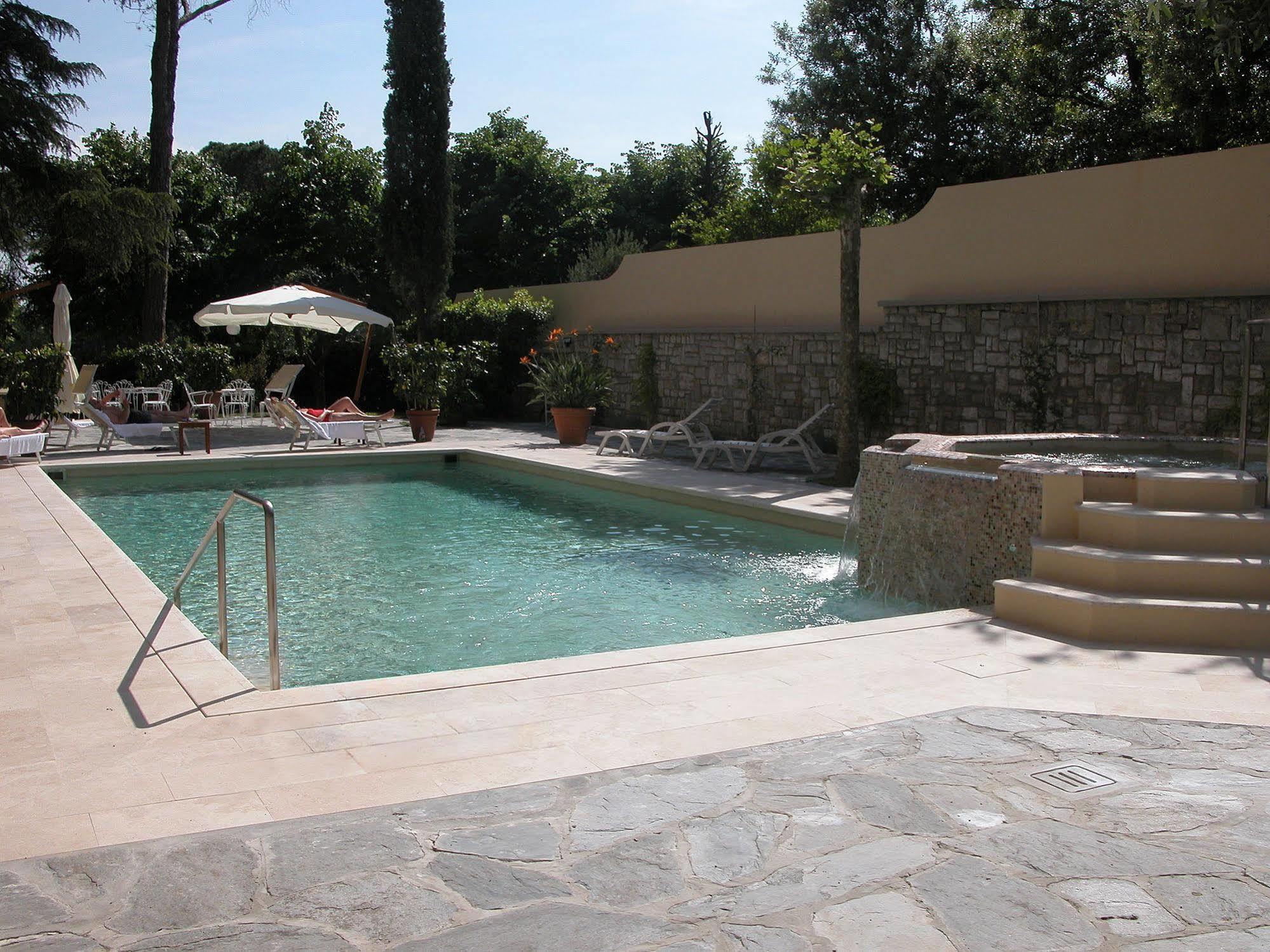 Hotel Torretta Montecatini Terme Kültér fotó