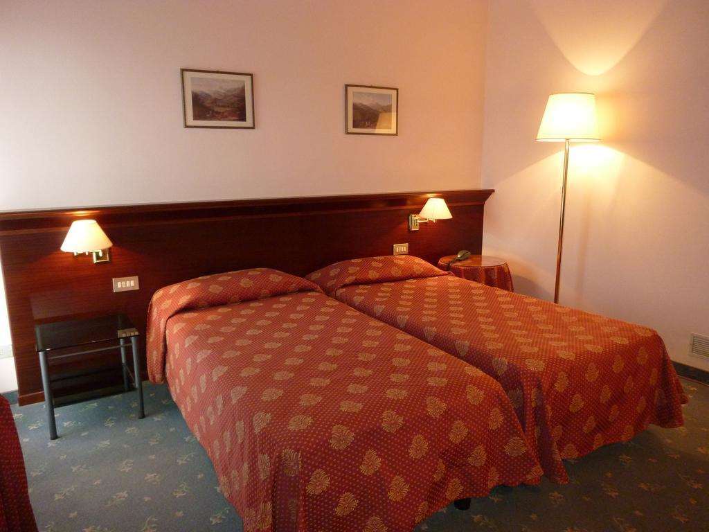Hotel Torretta Montecatini Terme Szoba fotó
